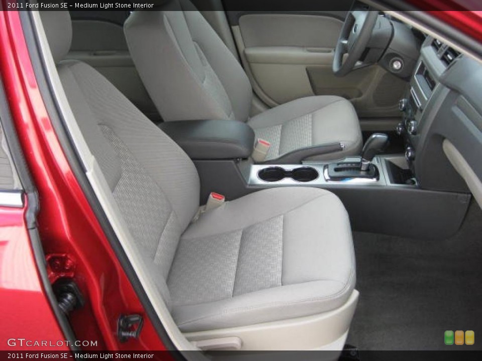 Medium Light Stone Interior Photo for the 2011 Ford Fusion SE #46960977