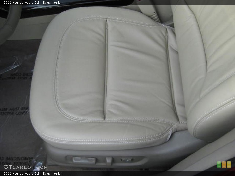 Beige Interior Photo for the 2011 Hyundai Azera GLS #46962531