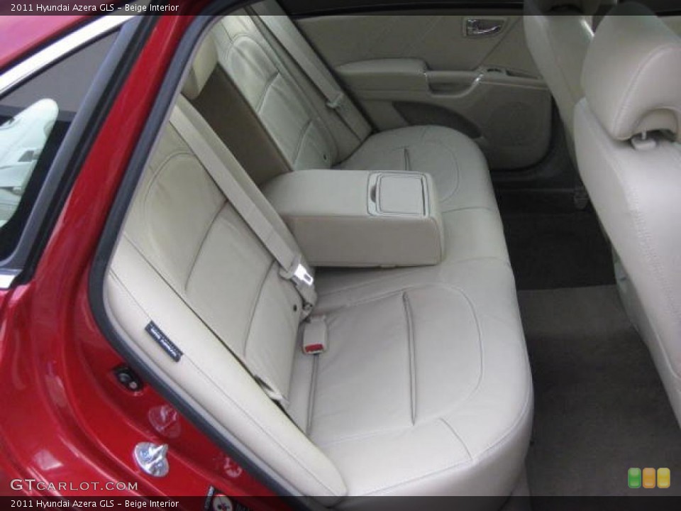 Beige Interior Photo for the 2011 Hyundai Azera GLS #46962639
