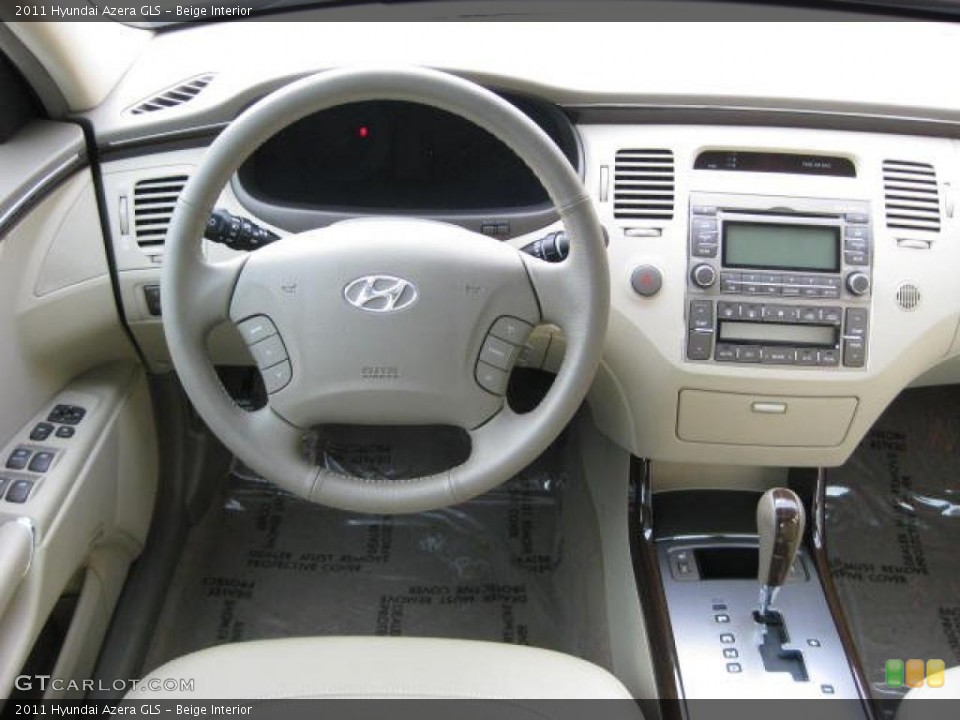 Beige Interior Dashboard for the 2011 Hyundai Azera GLS #46962675