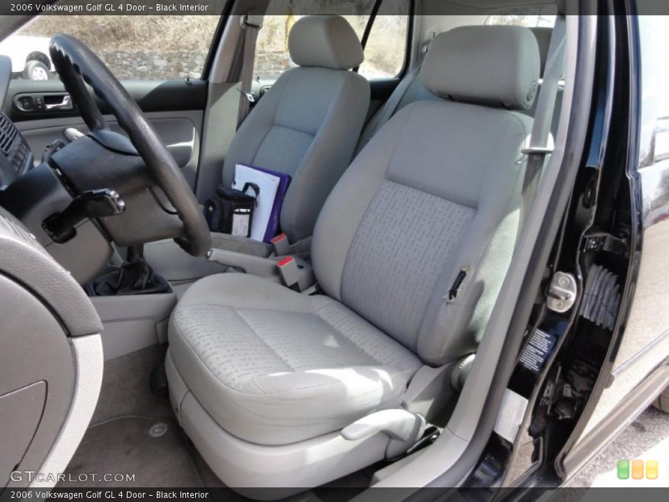 Black Interior Photo for the 2006 Volkswagen Golf GL 4 Door #46963926