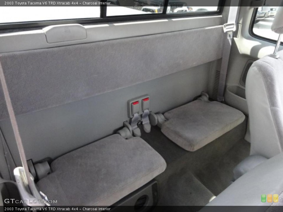 Charcoal Interior Photo for the 2003 Toyota Tacoma V6 TRD Xtracab 4x4 #46964712