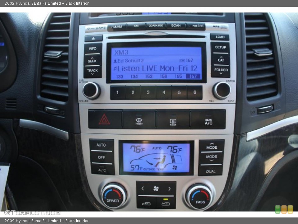 Black Interior Controls for the 2009 Hyundai Santa Fe Limited #46965768