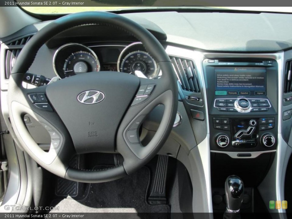 Gray Interior Controls for the 2011 Hyundai Sonata SE 2.0T #46972932