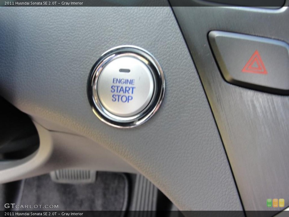 Gray Interior Controls for the 2011 Hyundai Sonata SE 2.0T #46973017