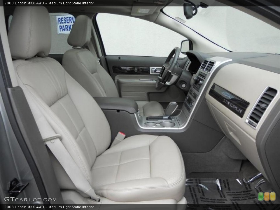 Medium Light Stone Interior Photo for the 2008 Lincoln MKX AWD #46974177