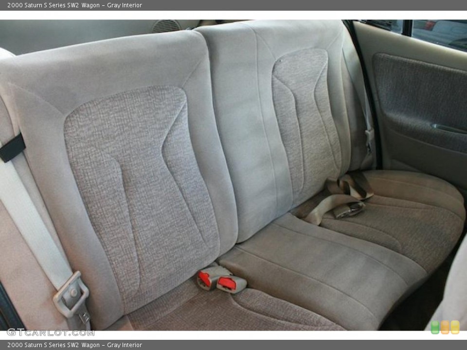 Gray Interior Photo for the 2000 Saturn S Series SW2 Wagon #46974522