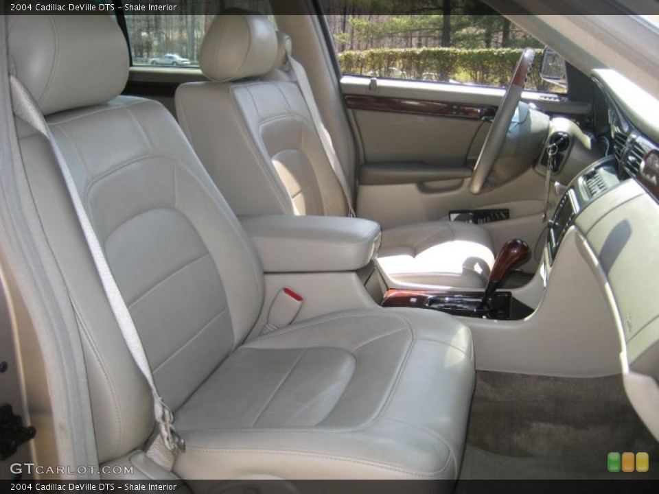Shale Interior Photo for the 2004 Cadillac DeVille DTS #46975431