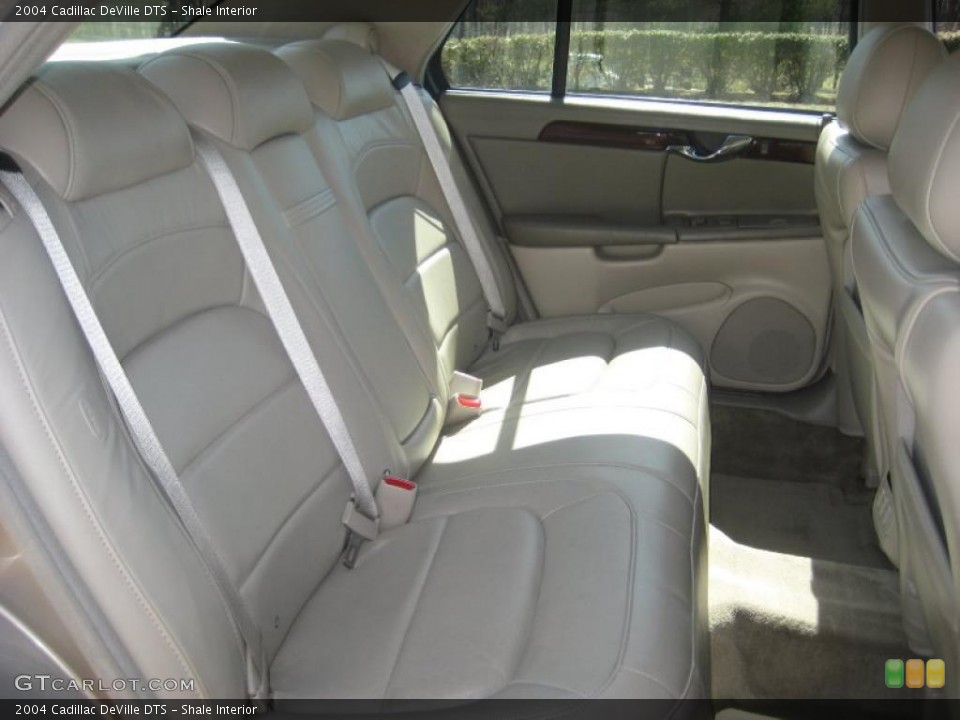 Shale Interior Photo for the 2004 Cadillac DeVille DTS #46975446