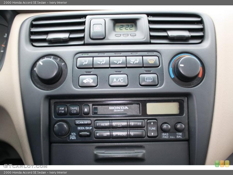 Ivory Interior Controls for the 2000 Honda Accord SE Sedan #46978038