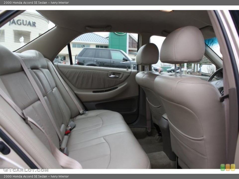 Ivory Interior Photo for the 2000 Honda Accord SE Sedan #46978068