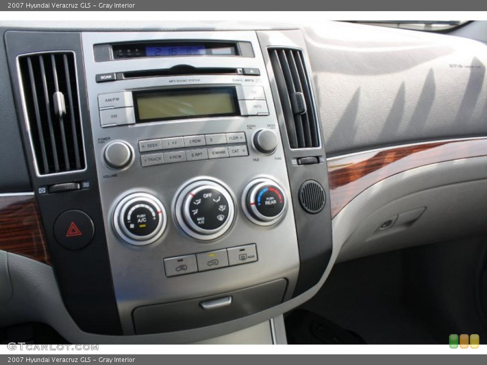 Gray Interior Controls for the 2007 Hyundai Veracruz GLS #46978740