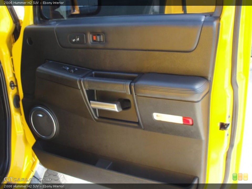 Ebony Interior Door Panel for the 2006 Hummer H2 SUV #46978872