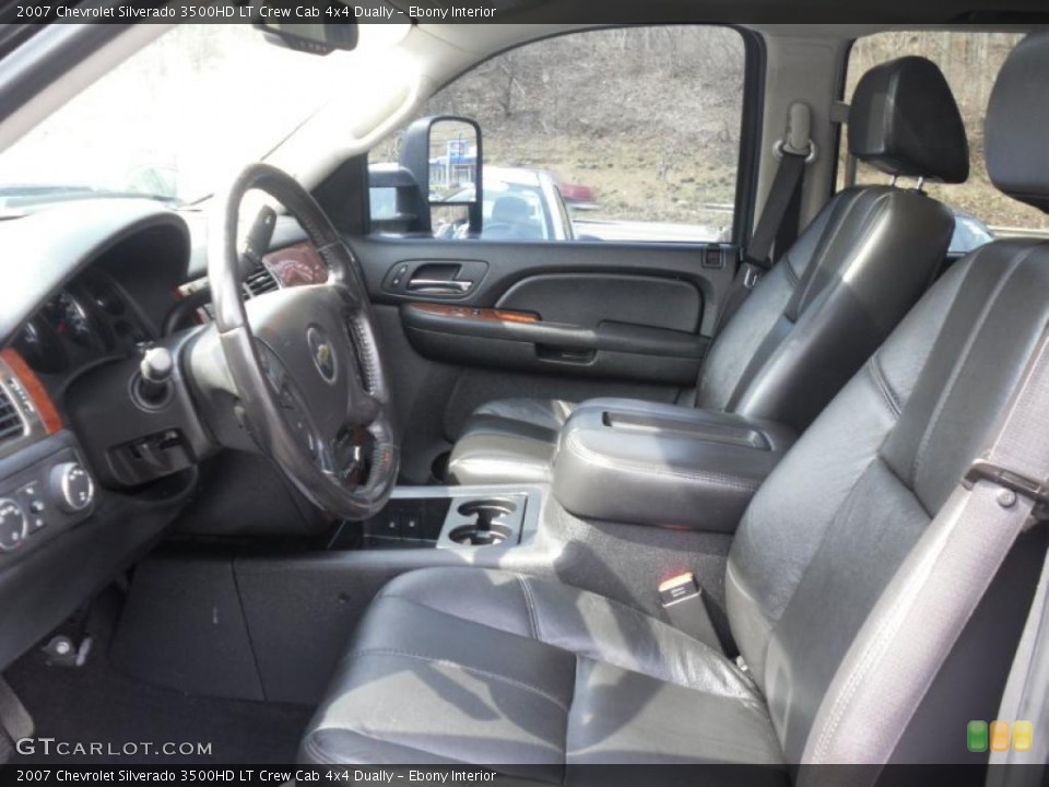 Ebony Interior Photo for the 2007 Chevrolet Silverado 3500HD LT Crew Cab 4x4 Dually #46983639