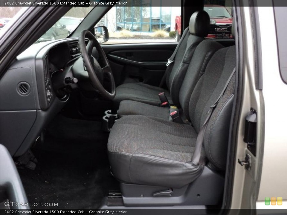 Graphite Gray Interior Photo for the 2002 Chevrolet Silverado 1500 Extended Cab #46990884