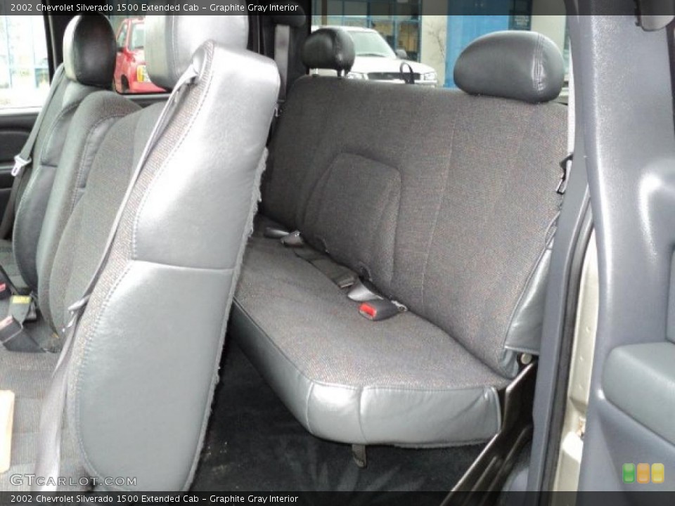 Graphite Gray Interior Photo for the 2002 Chevrolet Silverado 1500 Extended Cab #46990899