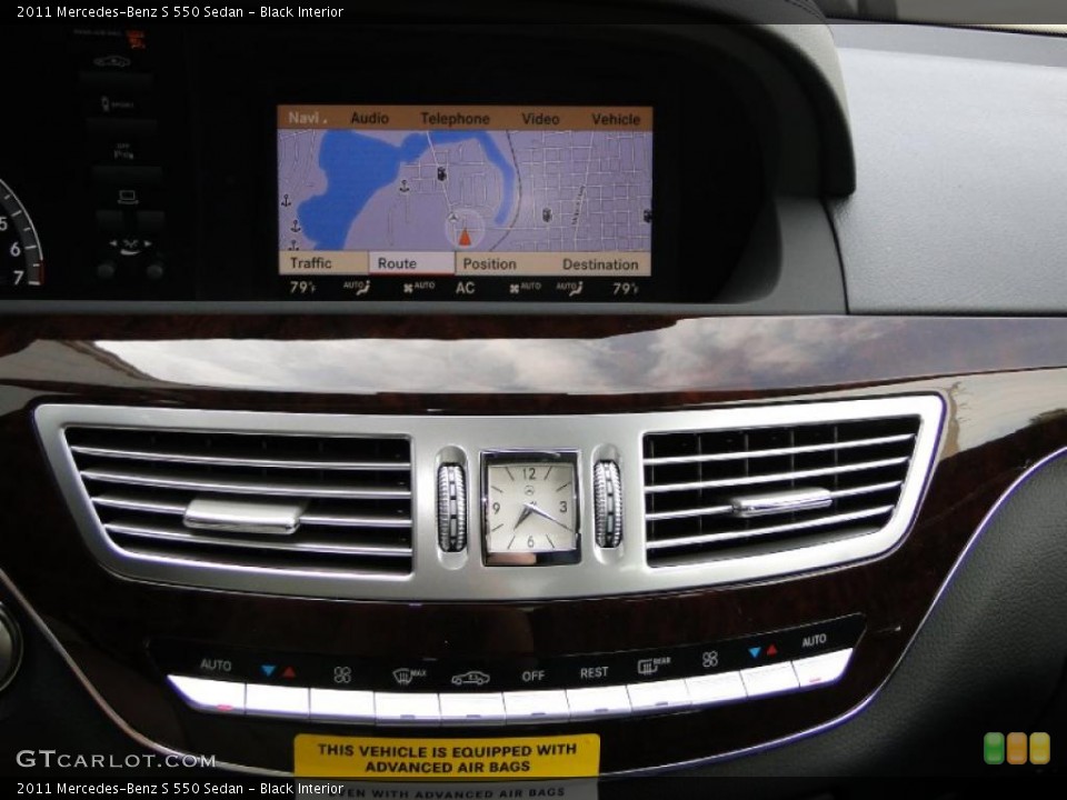 Black Interior Navigation for the 2011 Mercedes-Benz S 550 Sedan #46991988