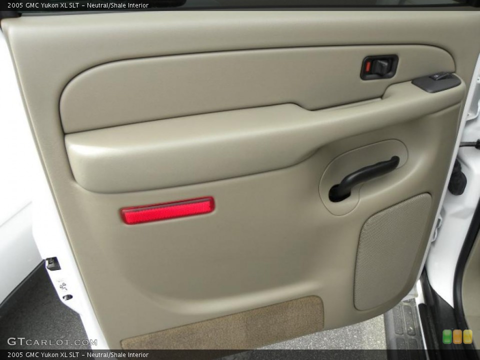 Neutral/Shale Interior Door Panel for the 2005 GMC Yukon XL SLT #46993308