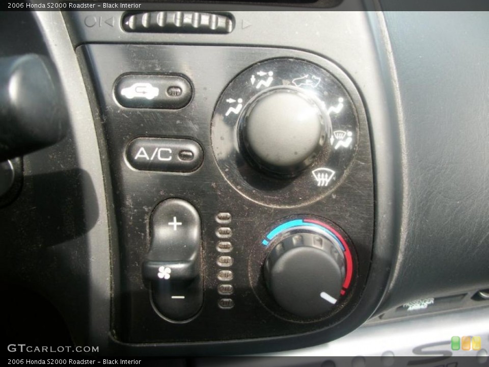 Black Interior Controls for the 2006 Honda S2000 Roadster #46995897