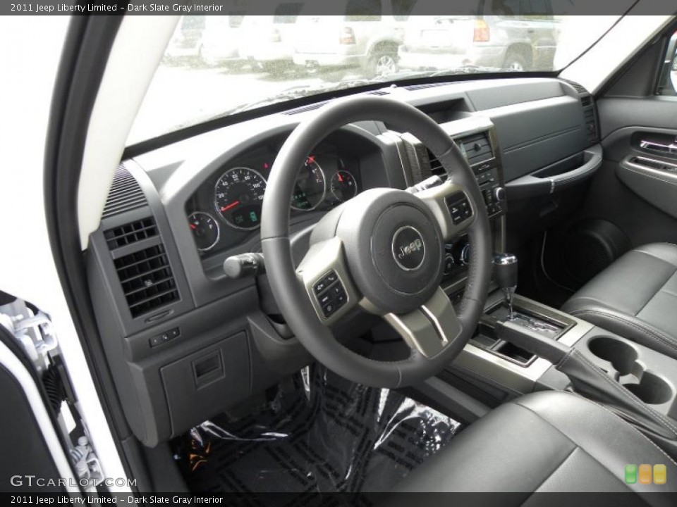 Dark Slate Gray Interior Photo for the 2011 Jeep Liberty Limited #46996395