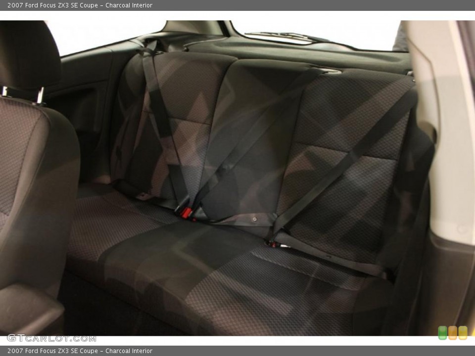 Charcoal Interior Photo for the 2007 Ford Focus ZX3 SE Coupe #47010645