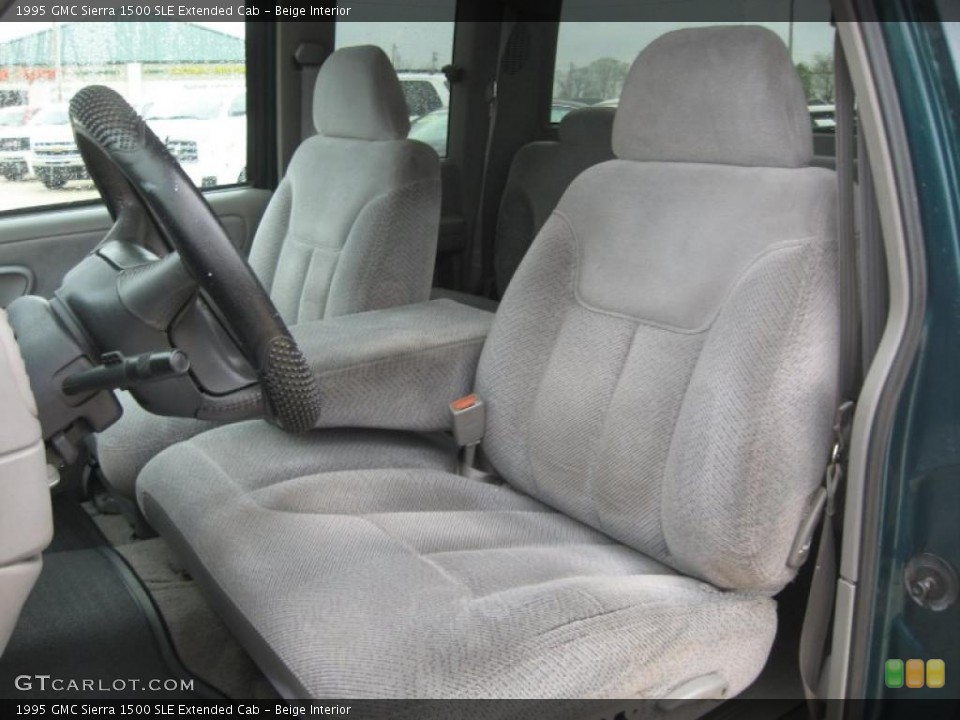 Beige Interior Photo for the 1995 GMC Sierra 1500 SLE Extended Cab #47013090