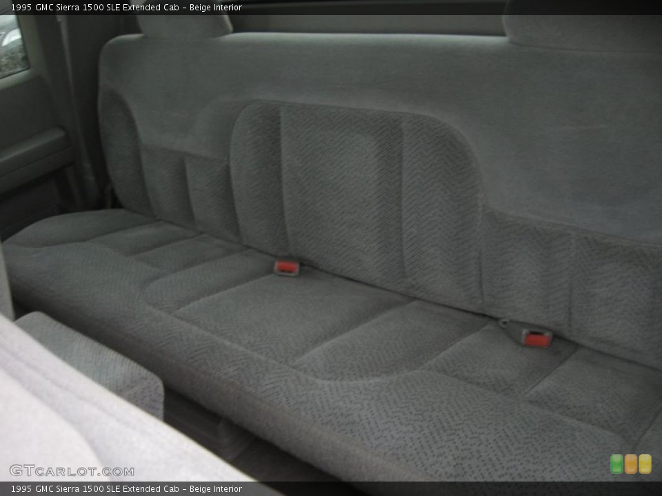 Beige Interior Photo for the 1995 GMC Sierra 1500 SLE Extended Cab #47013105