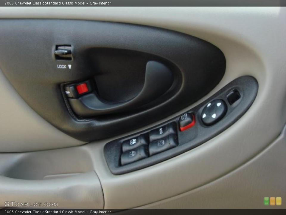 Gray Interior Controls for the 2005 Chevrolet Classic  #47013678