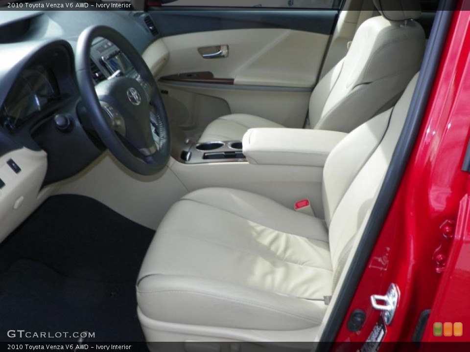 Ivory Interior Photo for the 2010 Toyota Venza V6 AWD #47013918