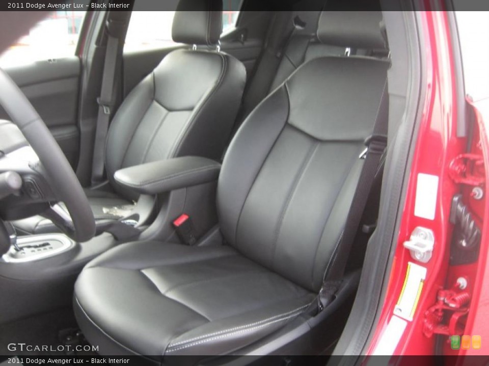 Black Interior Photo for the 2011 Dodge Avenger Lux #47014215