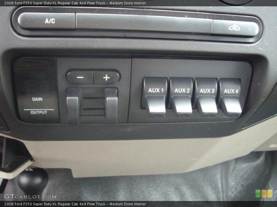 Medium Stone Interior Controls for the 2008 Ford F350 Super Duty XL Regular Cab 4x4 Plow Truck #47014644