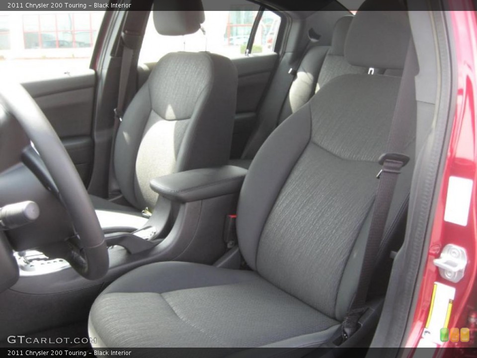 Black Interior Photo for the 2011 Chrysler 200 Touring #47014737