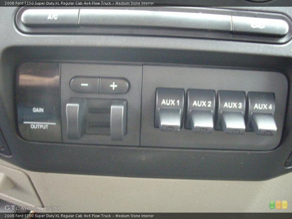 Medium Stone Interior Controls for the 2008 Ford F350 Super Duty XL Regular Cab 4x4 Plow Truck #47014854