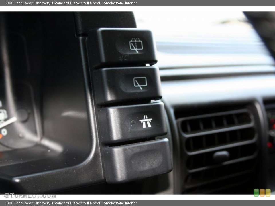 Smokestone Interior Controls for the 2000 Land Rover Discovery II  #47018697