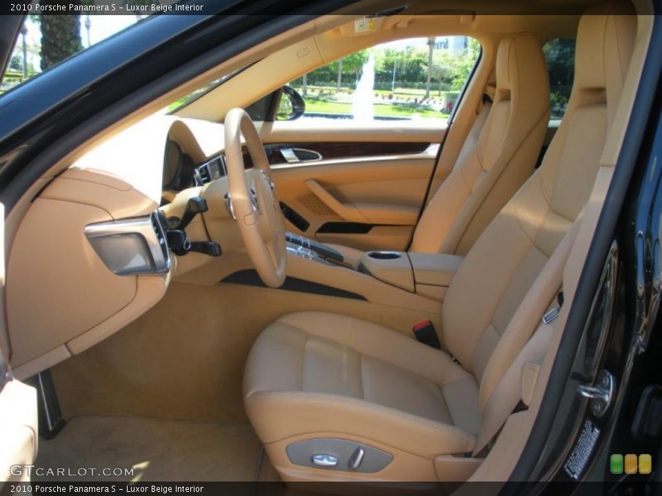 Luxor Beige Interior Photo for the 2010 Porsche Panamera S #47023611
