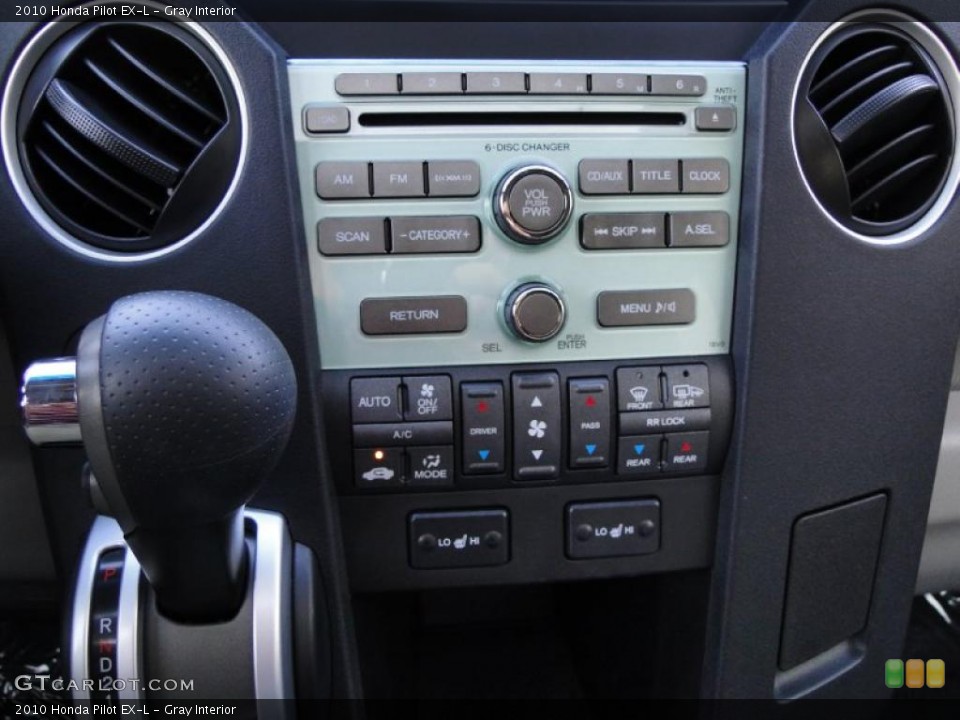 Gray Interior Controls for the 2010 Honda Pilot EX-L #47026902