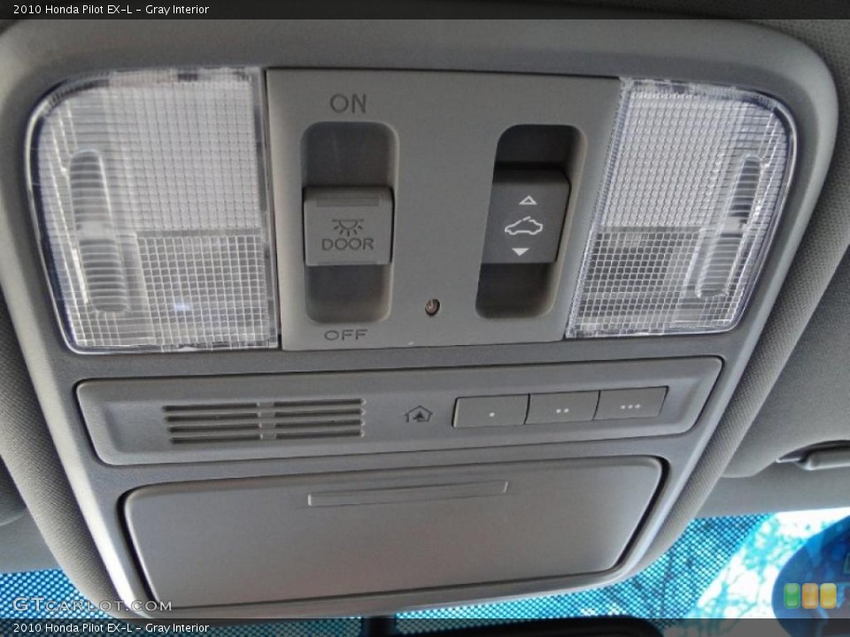 Gray Interior Controls for the 2010 Honda Pilot EX-L #47026917