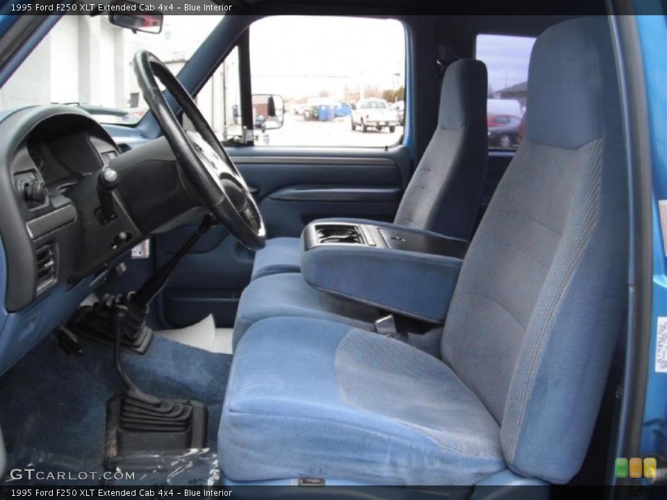 Blue Interior Photo for the 1995 Ford F250 XLT Extended Cab 4x4 #47040714