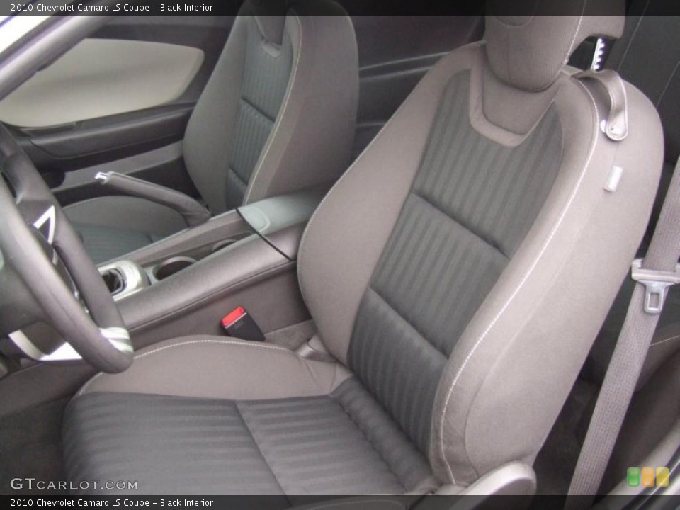 Black Interior Photo for the 2010 Chevrolet Camaro LS Coupe #47046645