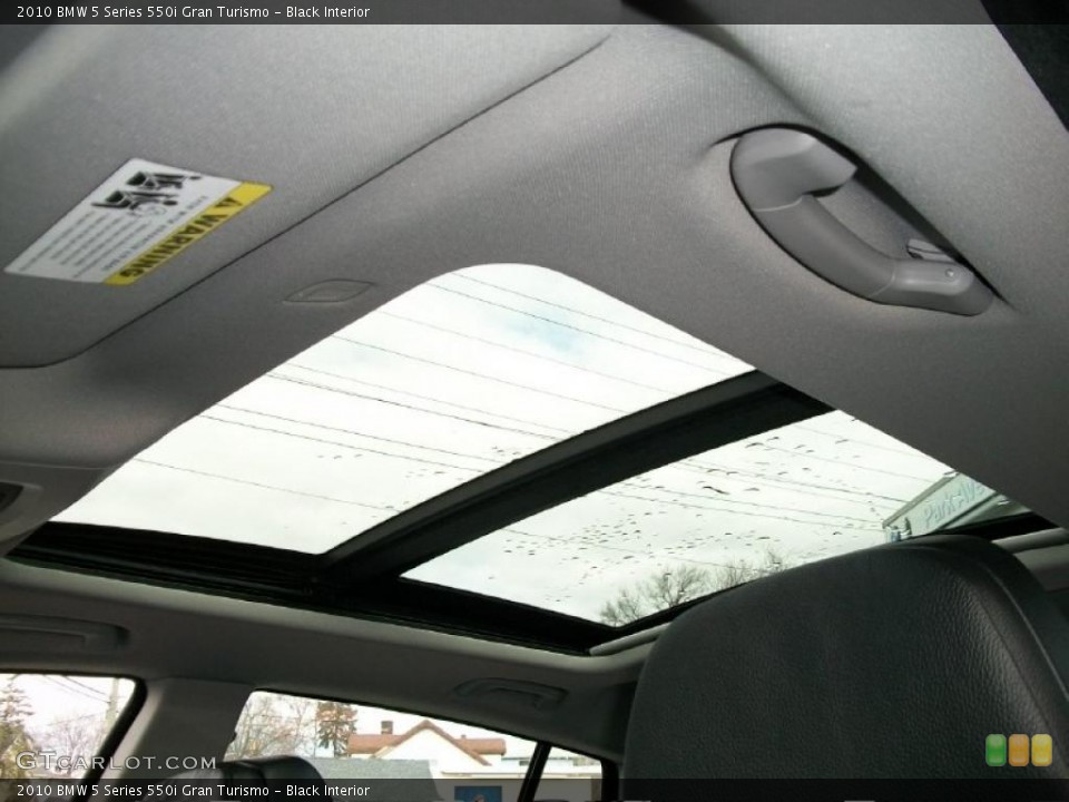 Black Interior Sunroof for the 2010 BMW 5 Series 550i Gran Turismo #47052408