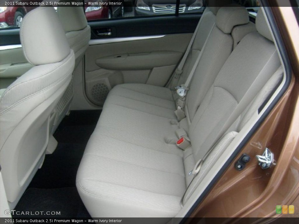Warm Ivory Interior Photo for the 2011 Subaru Outback 2.5i Premium Wagon #47060678