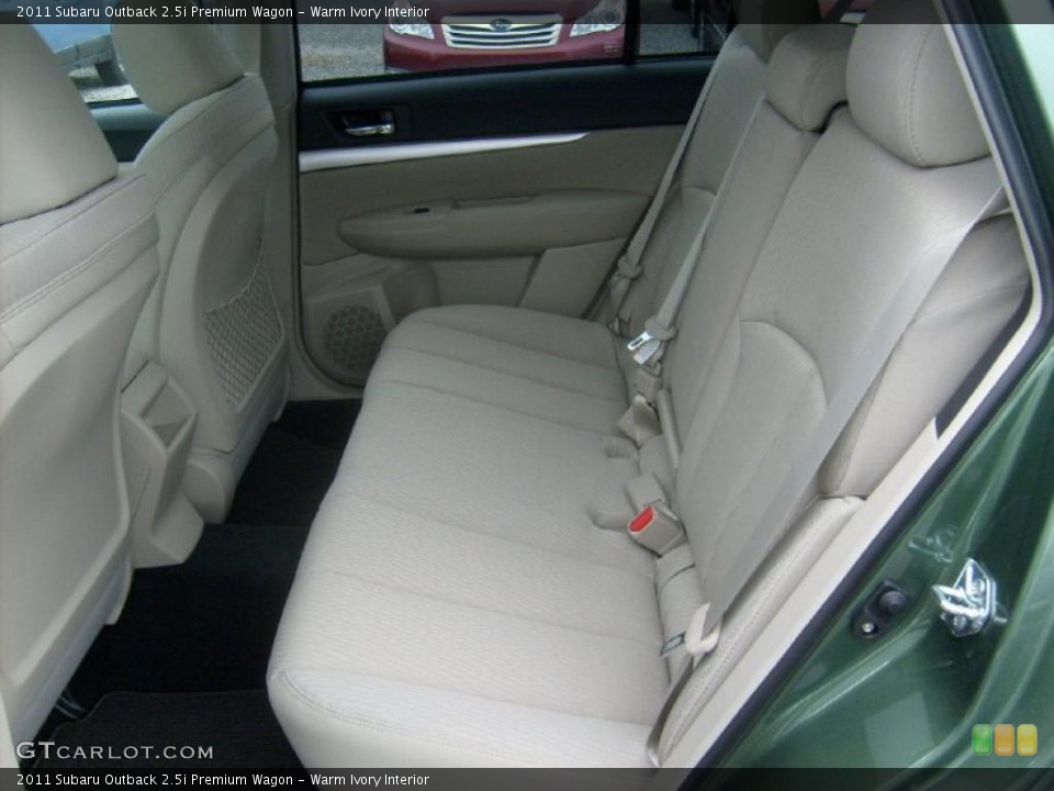 Warm Ivory Interior Photo for the 2011 Subaru Outback 2.5i Premium Wagon #47061302