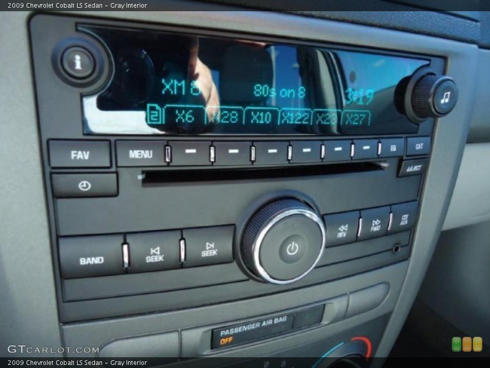 Gray Interior Controls for the 2009 Chevrolet Cobalt LS Sedan #47072147