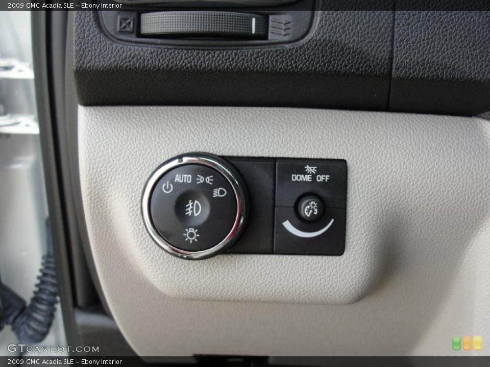 Ebony Interior Controls for the 2009 GMC Acadia SLE #47077946
