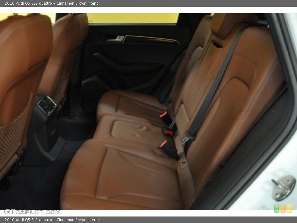 Cinnamon Brown Interior Photo for the 2010 Audi Q5 3.2 quattro #47079551
