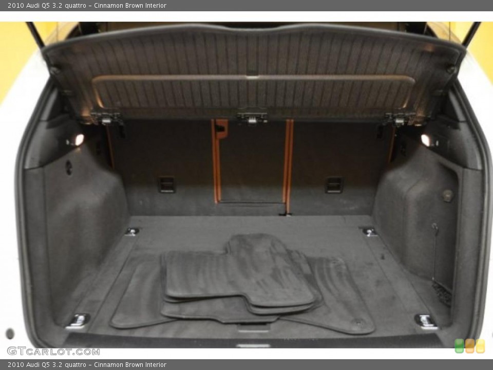 Cinnamon Brown Interior Trunk for the 2010 Audi Q5 3.2 quattro #47079560