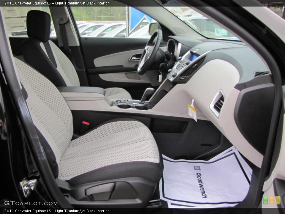 Light Titanium/Jet Black Interior Photo for the 2011 Chevrolet Equinox LS #47084837