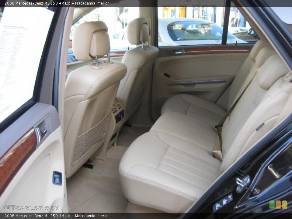 Macadamia Interior Photo for the 2008 Mercedes-Benz ML 350 4Matic #47085929