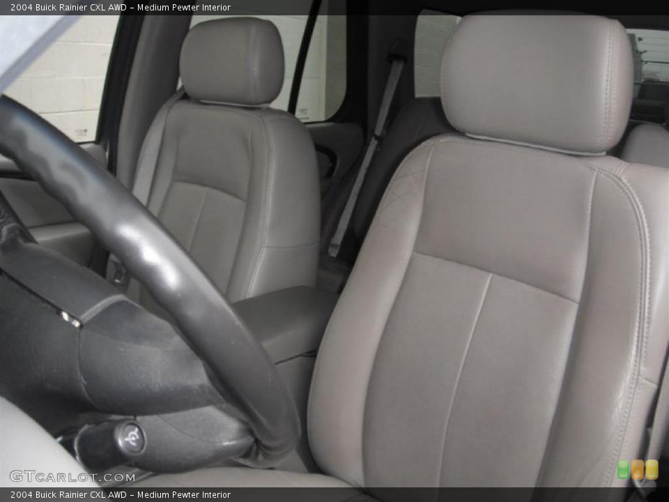 Medium Pewter Interior Photo for the 2004 Buick Rainier CXL AWD #47088896