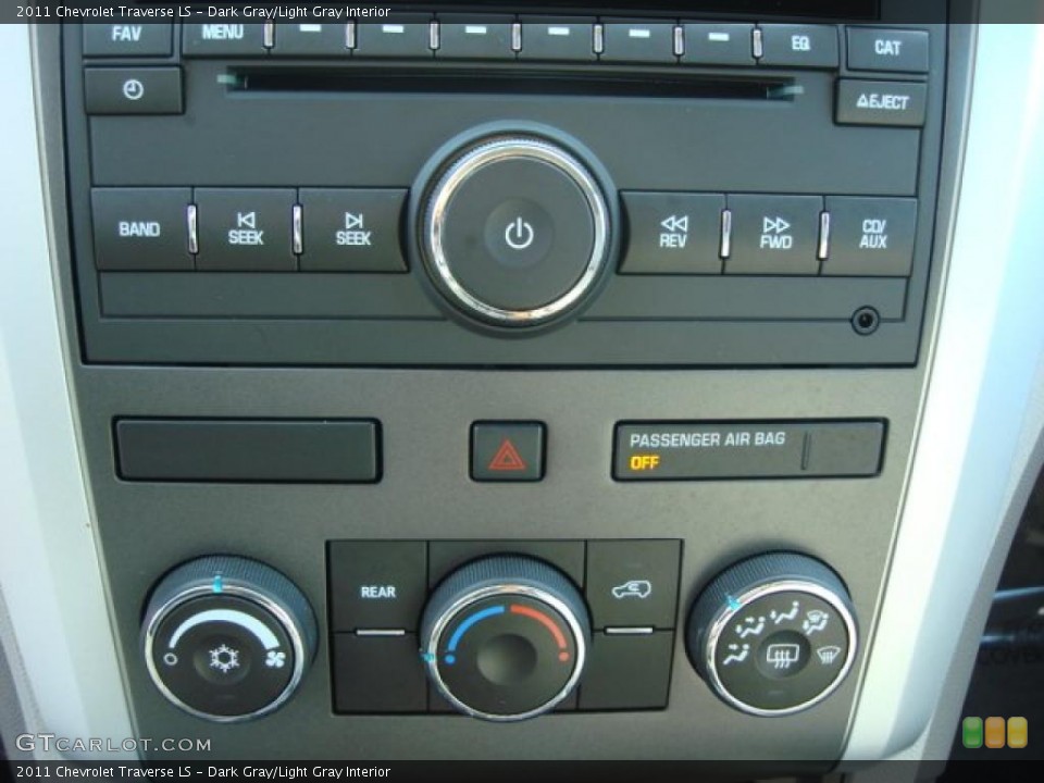 Dark Gray/Light Gray Interior Controls for the 2011 Chevrolet Traverse LS #47089475